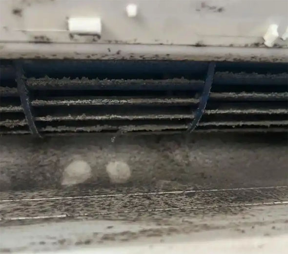 祥符空调吹的风有股烧焦味是怎么回事